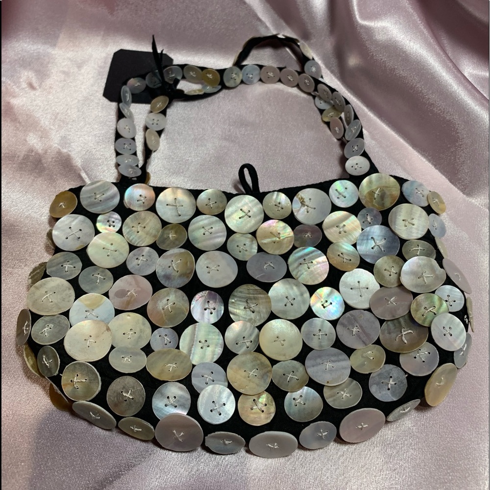 Mother of Pearl-button mini purse